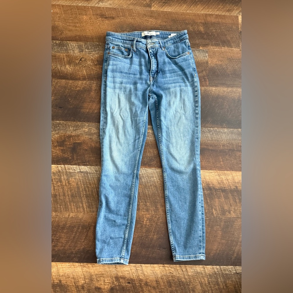 Vineyard Vines Skinny Blue Jeans